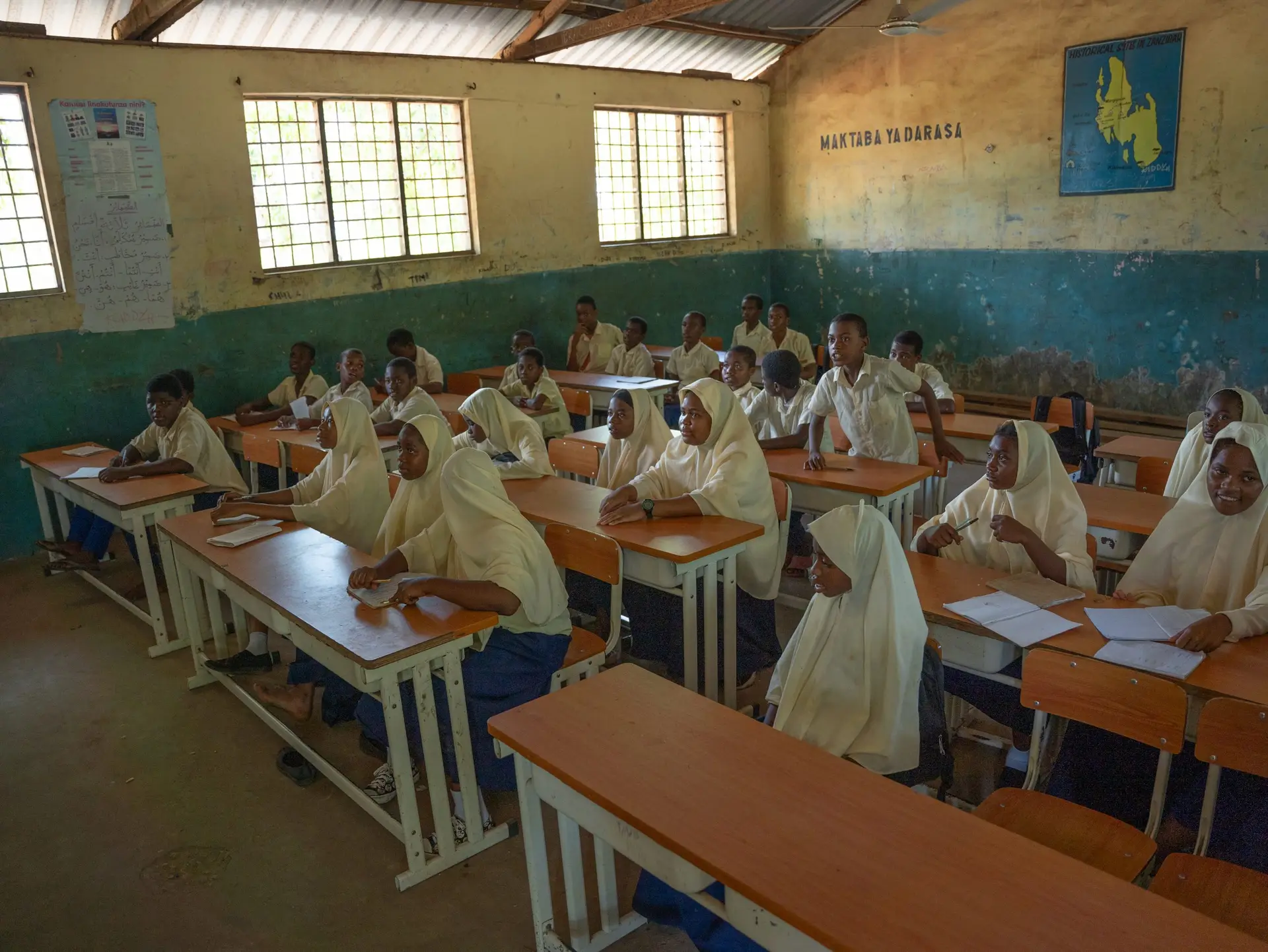 School — photo 3
